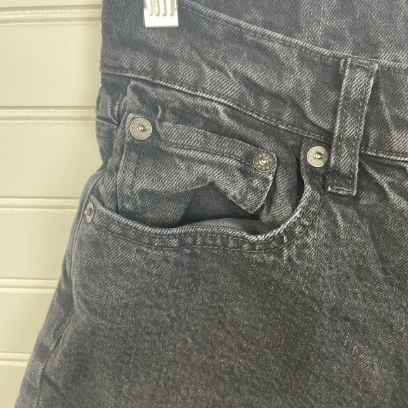 Aeropostale Women's Black Denim Mom Shorts Size 2 Women’s EUC - Picture 4 of 9